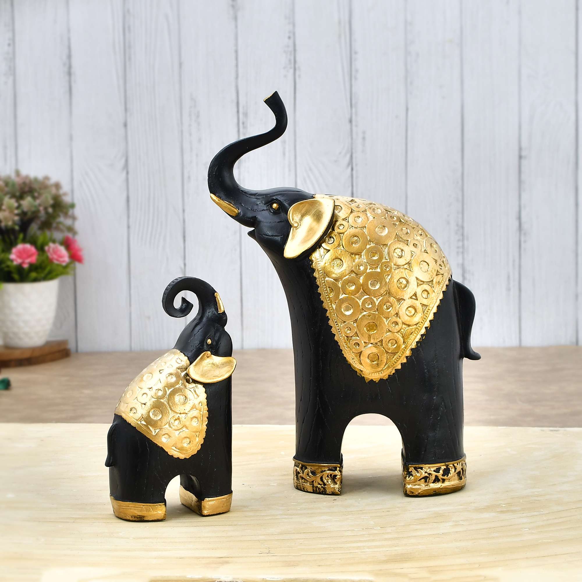 ELEPHANT PAIR